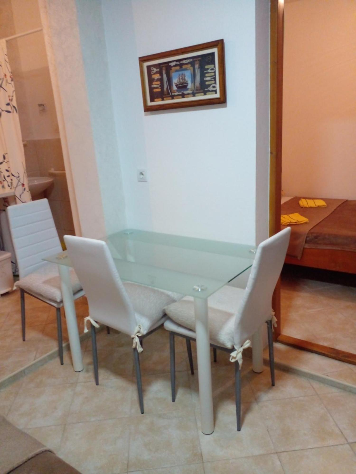 Apartment Jelaca Herceg Novi Zimmer foto